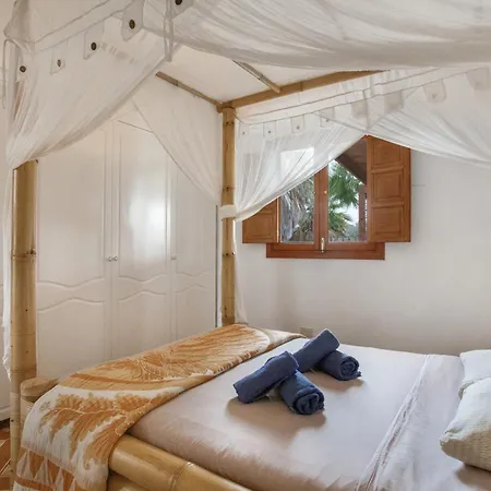 Holiday home Tiki House Lajares La Oliva
